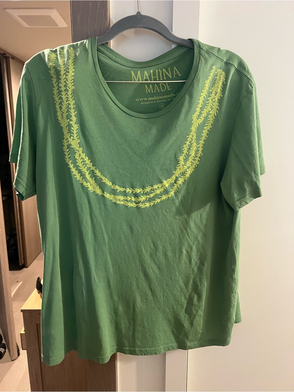 Mahina Made T-Shirt (Pakalana Lei)